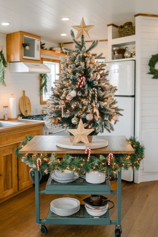 Convertible Kitchen Island Christmas Tree 20 Tiny House Kitchen Ideas for Christmas