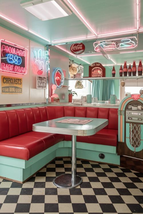 Retro Diner Delight Vintage Tiny House Living Room Ideas 