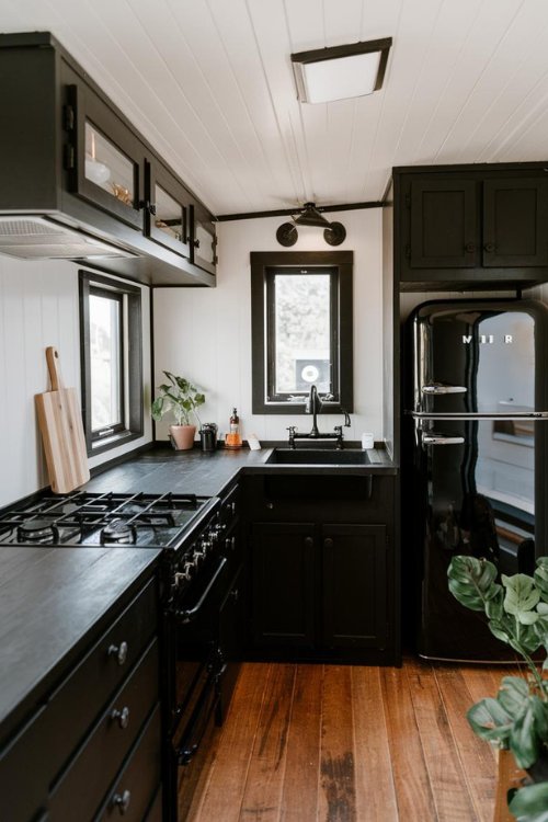 Black Appliances Tiny House Kitchen Black Interiors Design