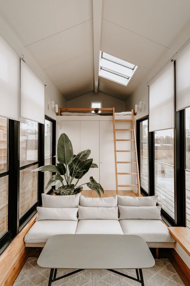 Natural Light Maximization Genius Modern Tiny House Living Room Ideas