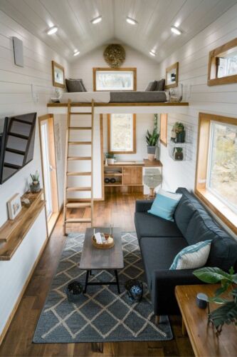 20 Clever Ideas for Your Tiny House Elevated Living Room Wall-Mounted TV for Space Saving